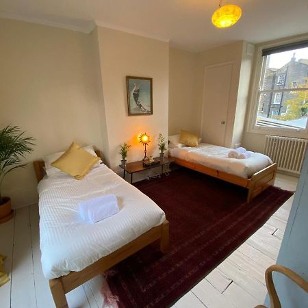 Camden Town Accomodation Лондон Экстерьер фото
