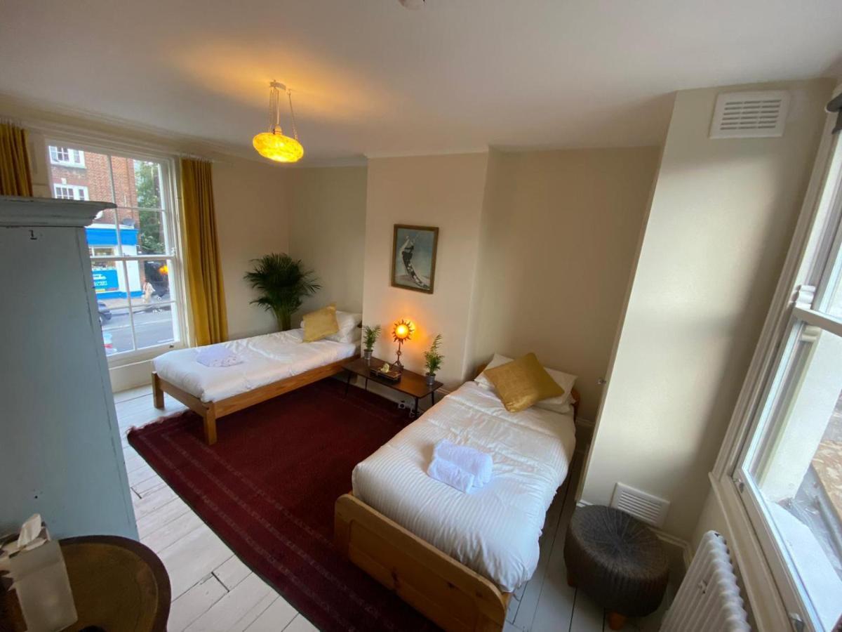 Camden Town Accomodation Лондон Экстерьер фото
