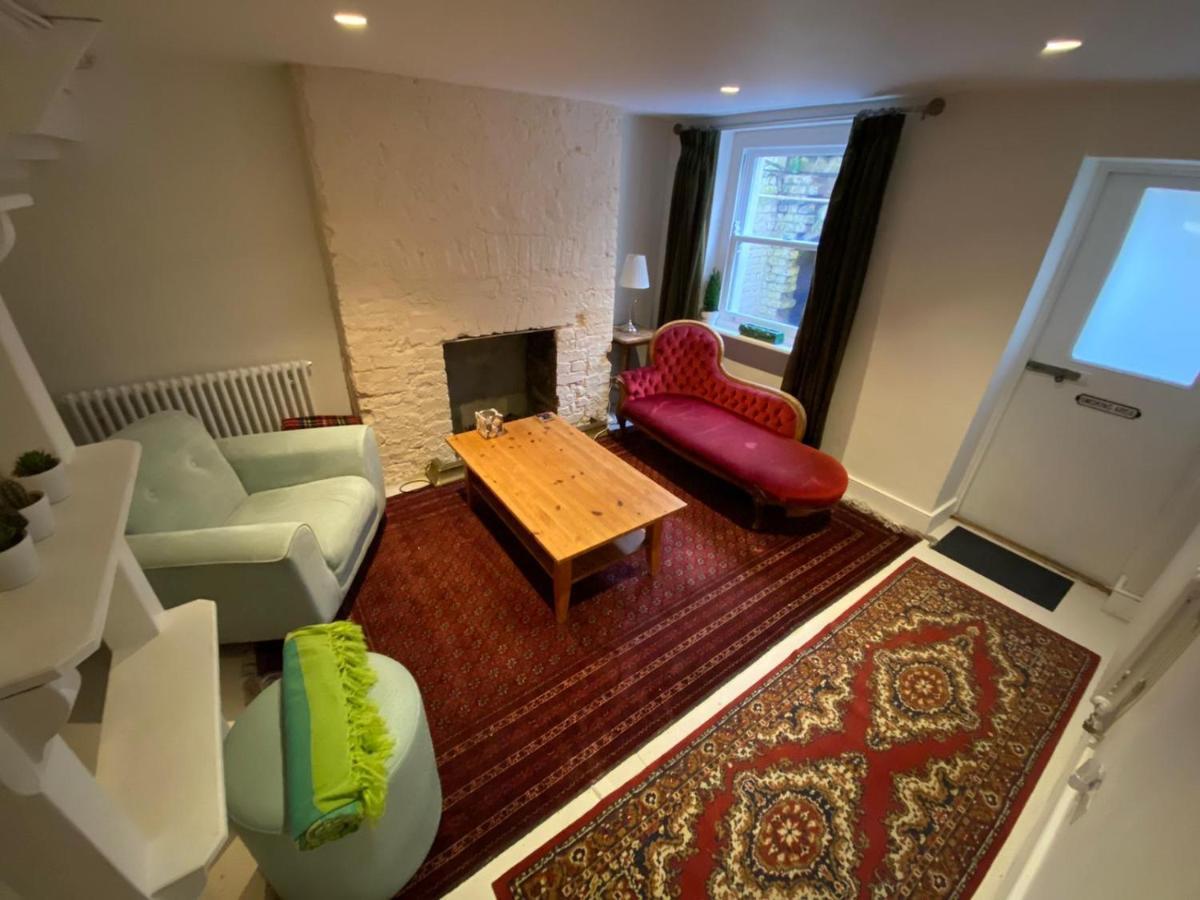 Camden Town Accomodation Лондон Экстерьер фото